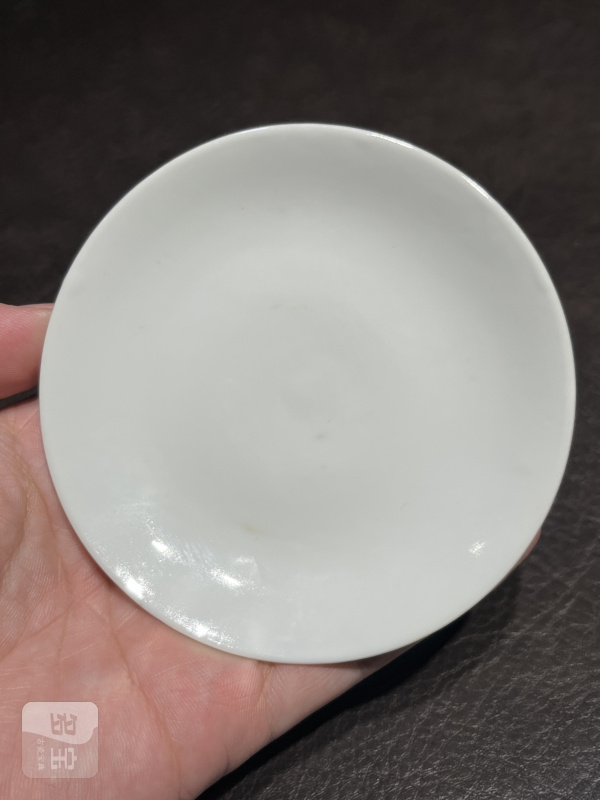 清光绪 粉彩描金百蝶盖碗一对 - 图7